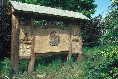 Solingen: Nistwand des Kindergartens Solingen: Nistwand des Kindergartens