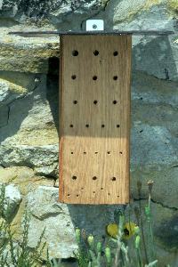 Nistblock mit Kunststoffschindel