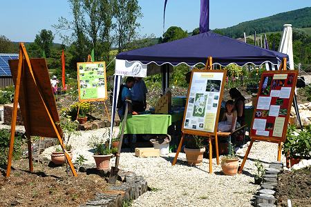 Infostand des Naturgarten e.V. bei Syringa Infostand des Naturgarten e.V. bei Syringa